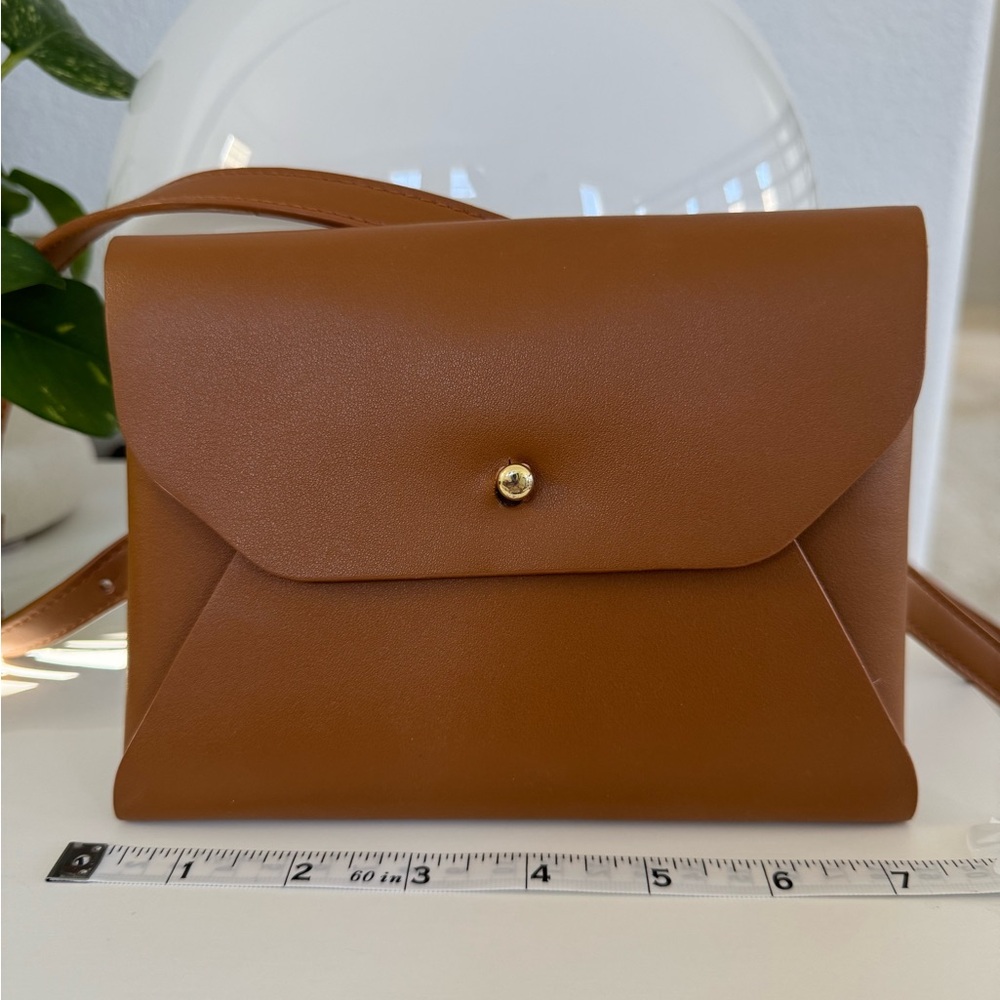 Elegant Brown Crossbody Bag